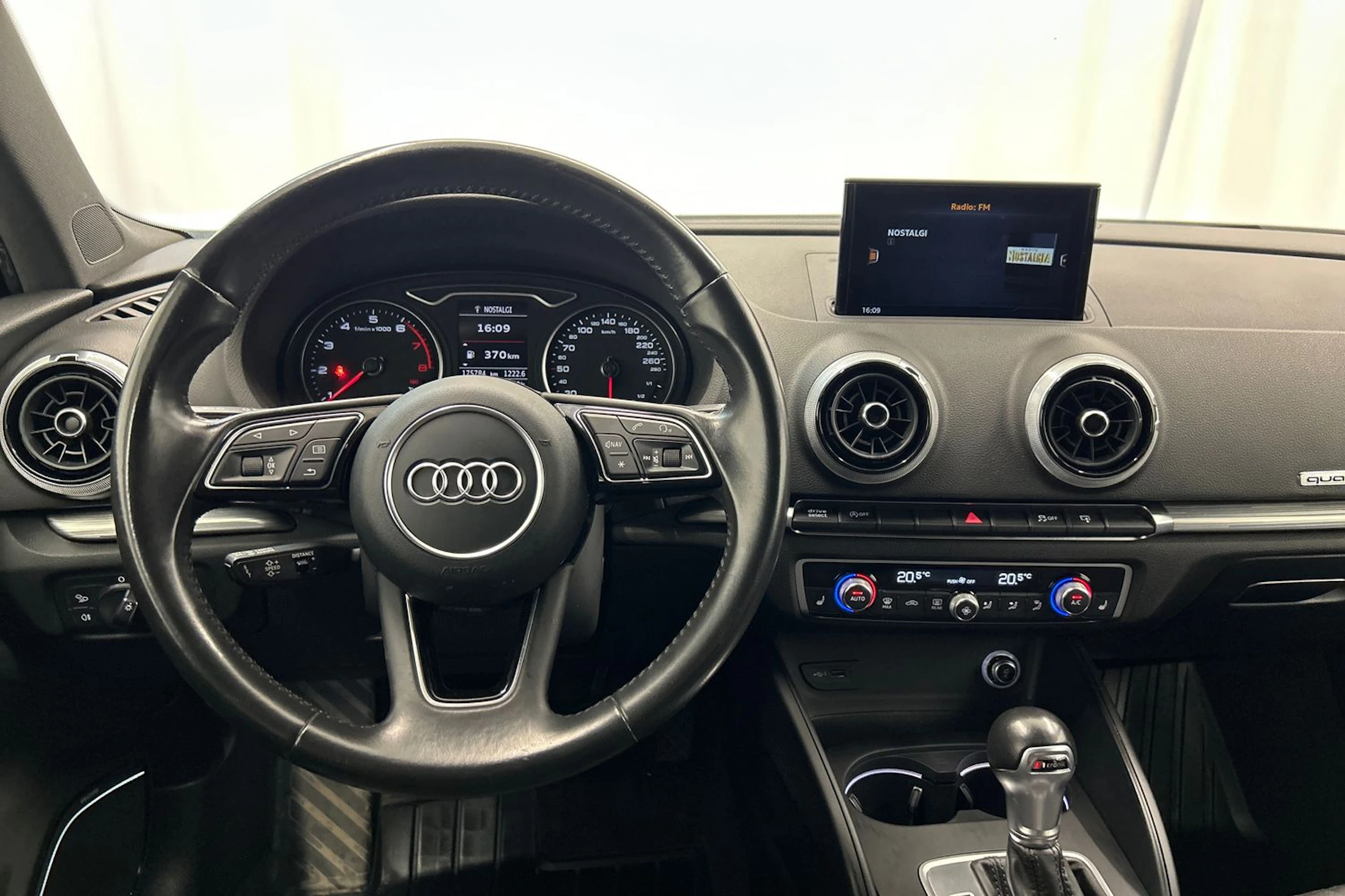 musta Audi A3 2017 kuva 11.