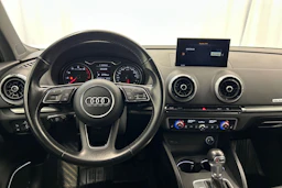 musta Audi A3 2017 kuva 11.
