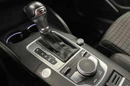 musta Audi A3 2017 kuva 12.