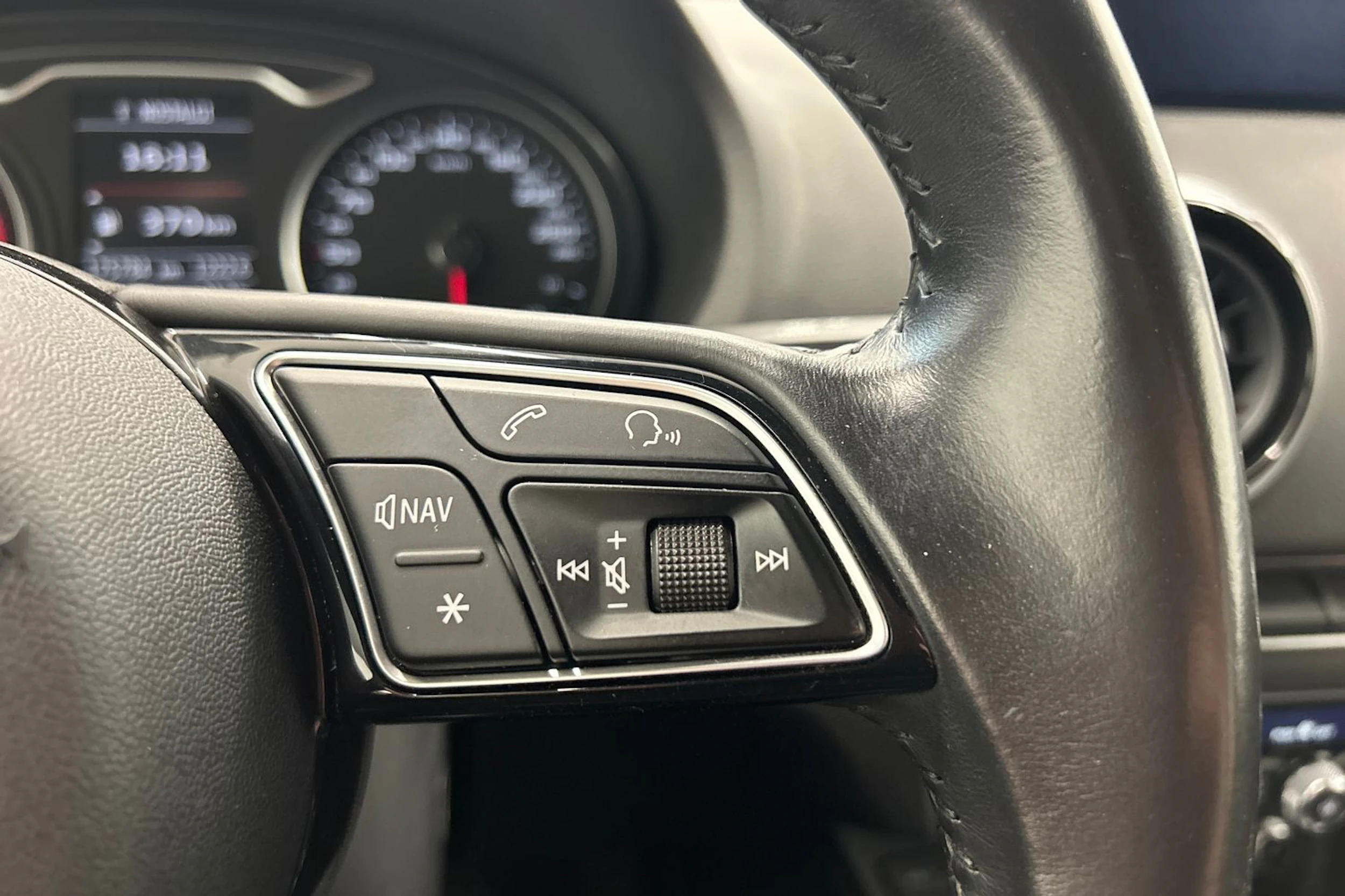 musta Audi A3 2017 kuva 16.