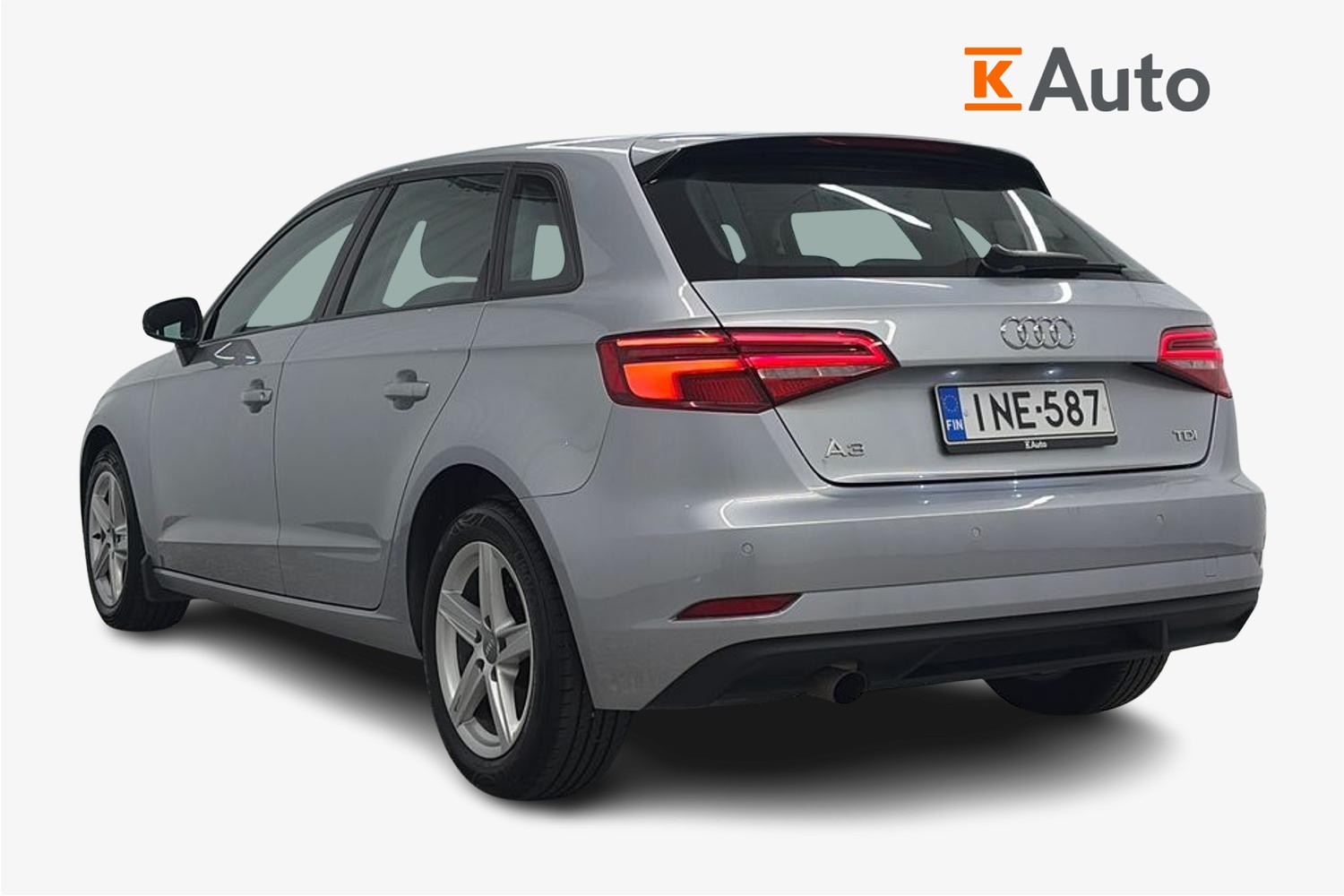 Audi A3 Sportback Business 1,6 TDI 2017, photo 2/25