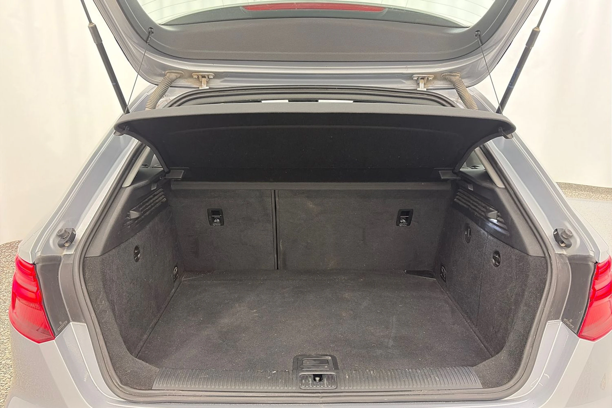 hopea Audi A3 2017 kuva 11.