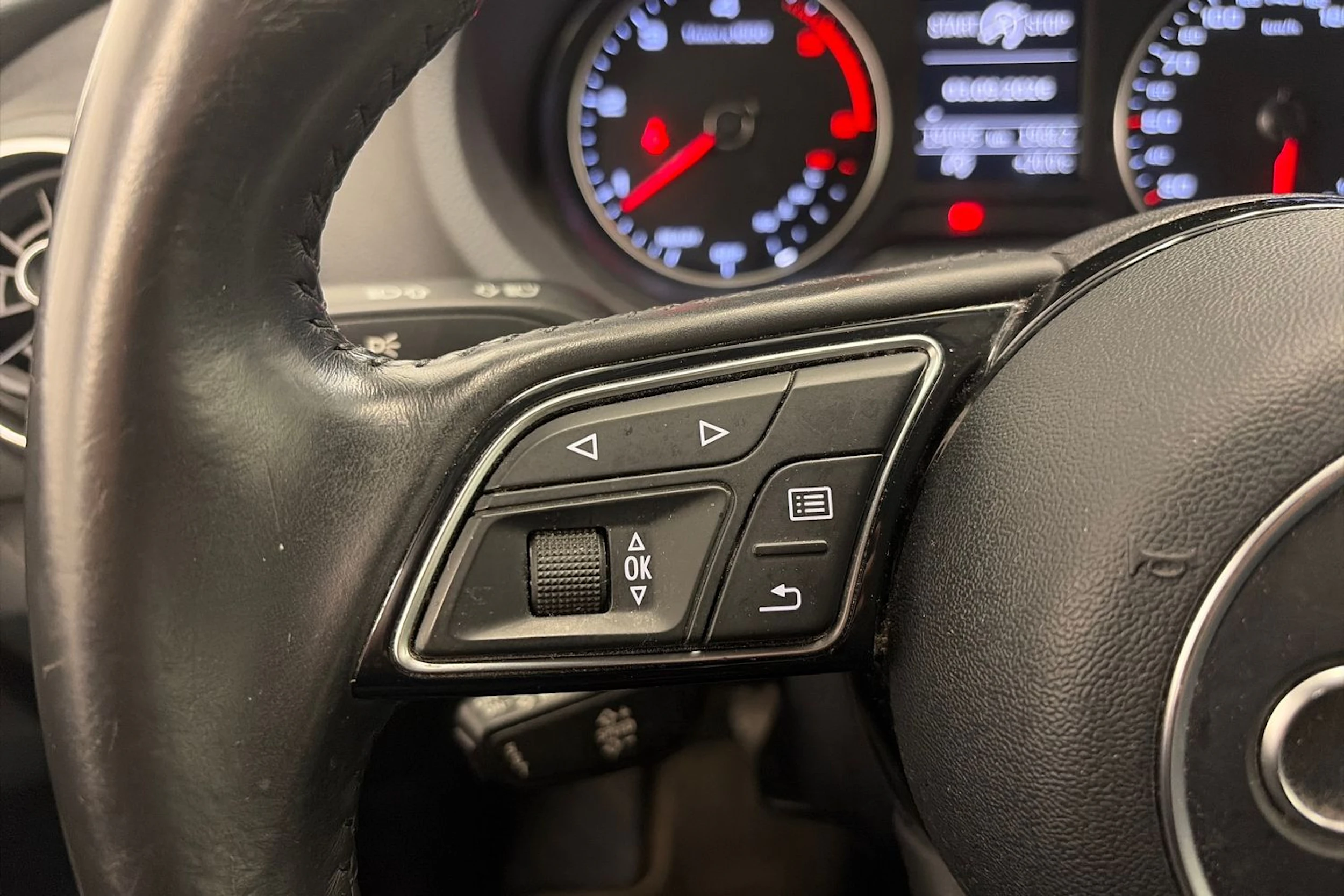 hopea Audi A3 2017 kuva 14.