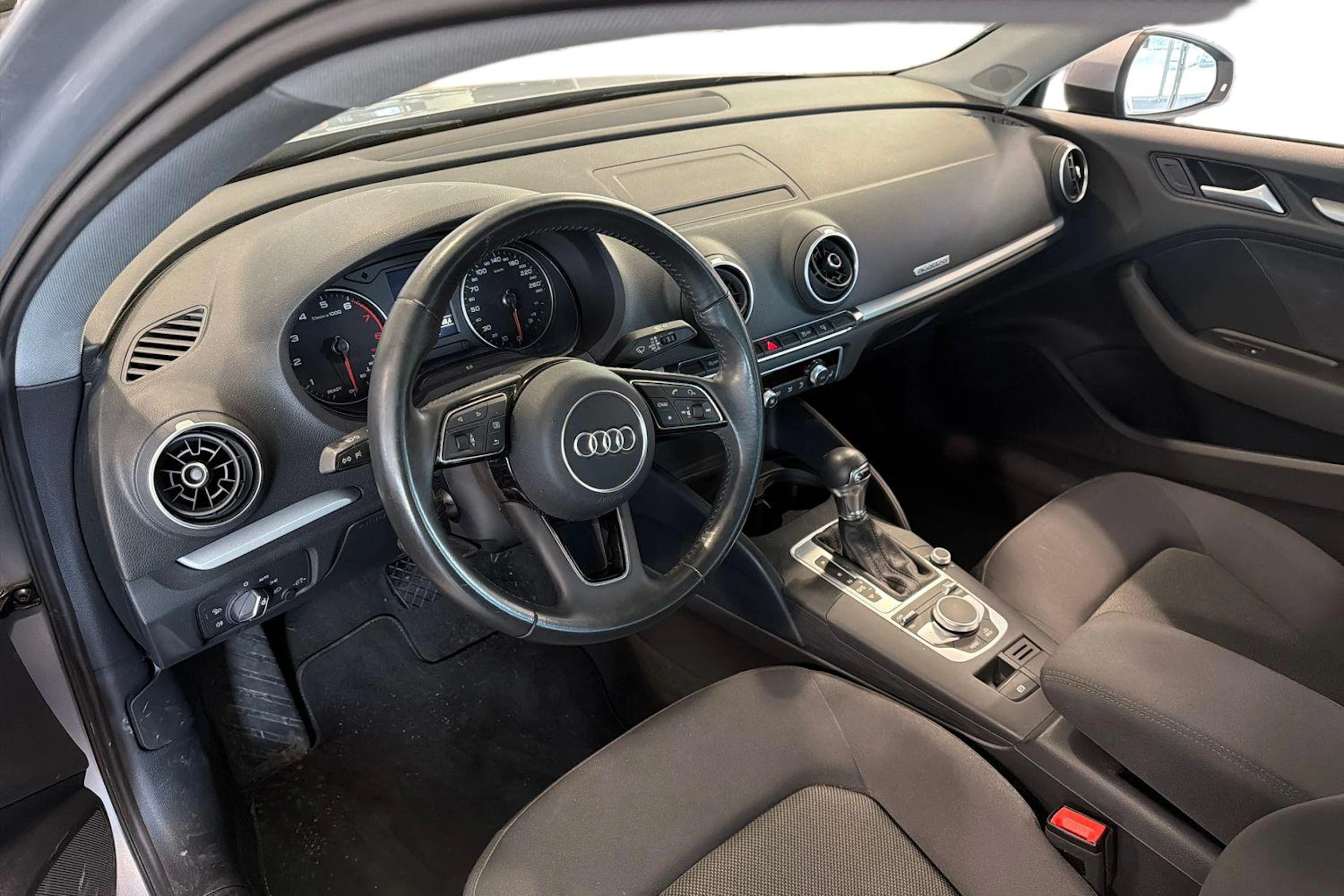 hopea Audi A3 2018 kuva 3.