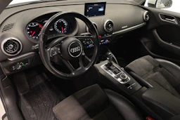 valkoinen Audi A3 2017 kuva 8.