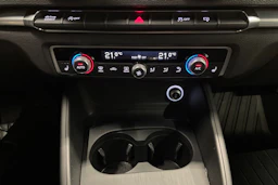 valkoinen Audi A3 2017 kuva 20.