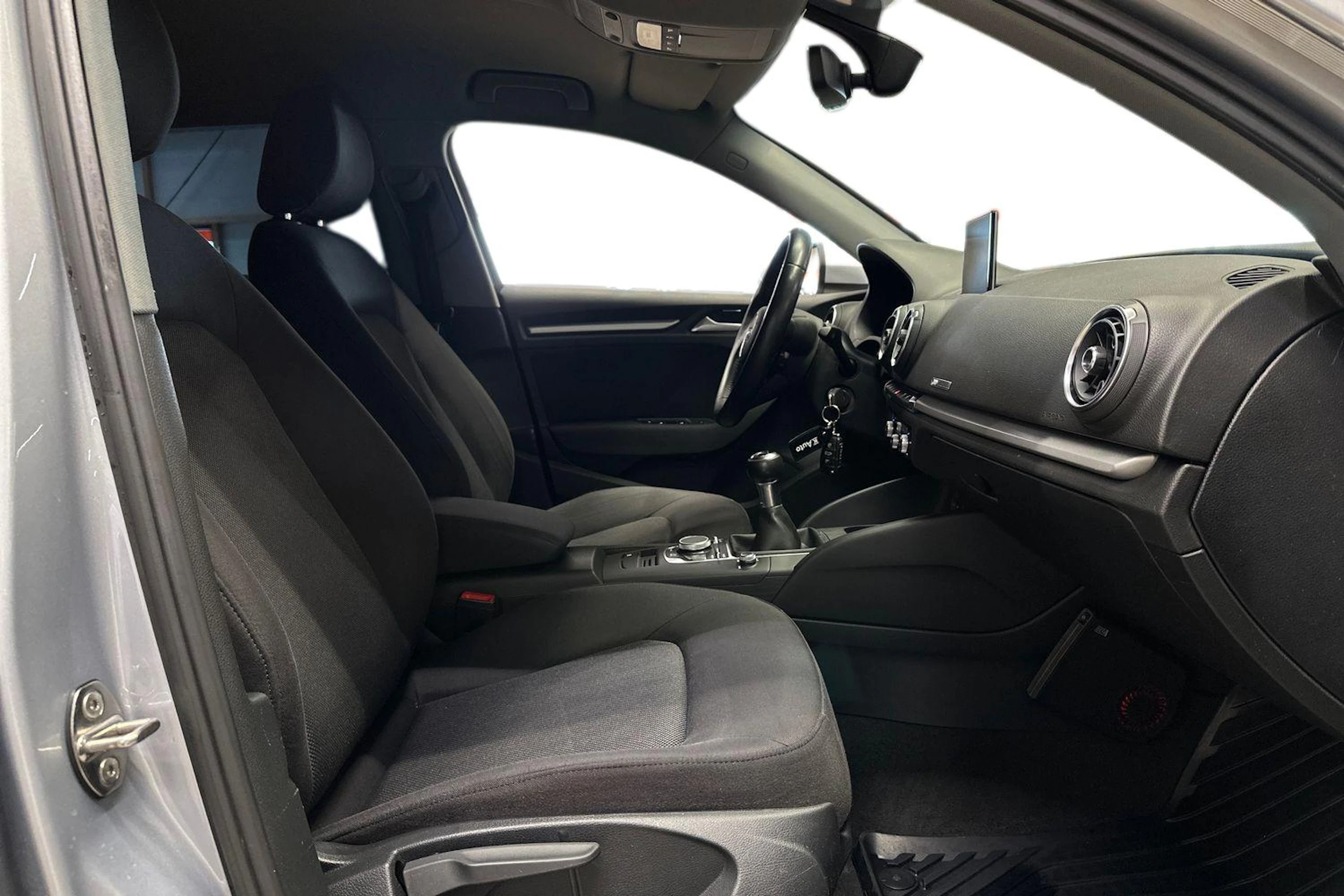 hopea Audi A3 2017 kuva 9.