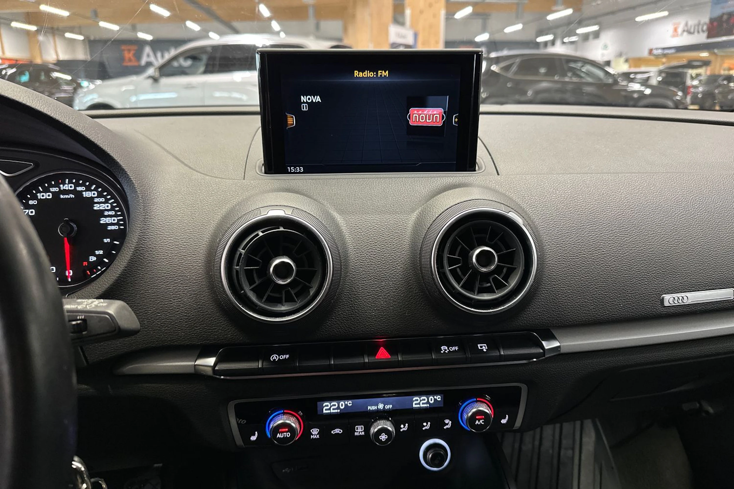 hopea Audi A3 2017 kuva 14.