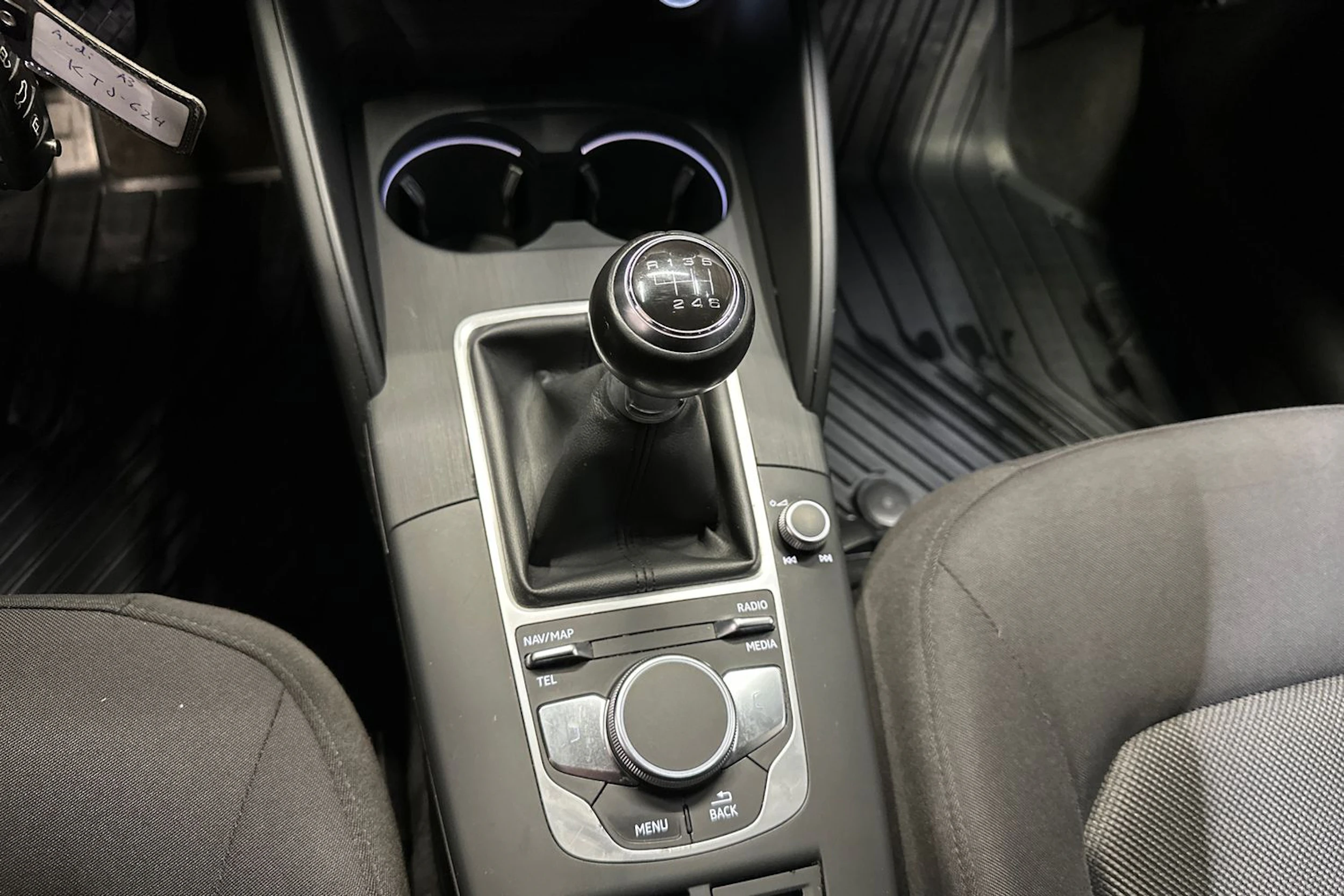 hopea Audi A3 2017 kuva 15.