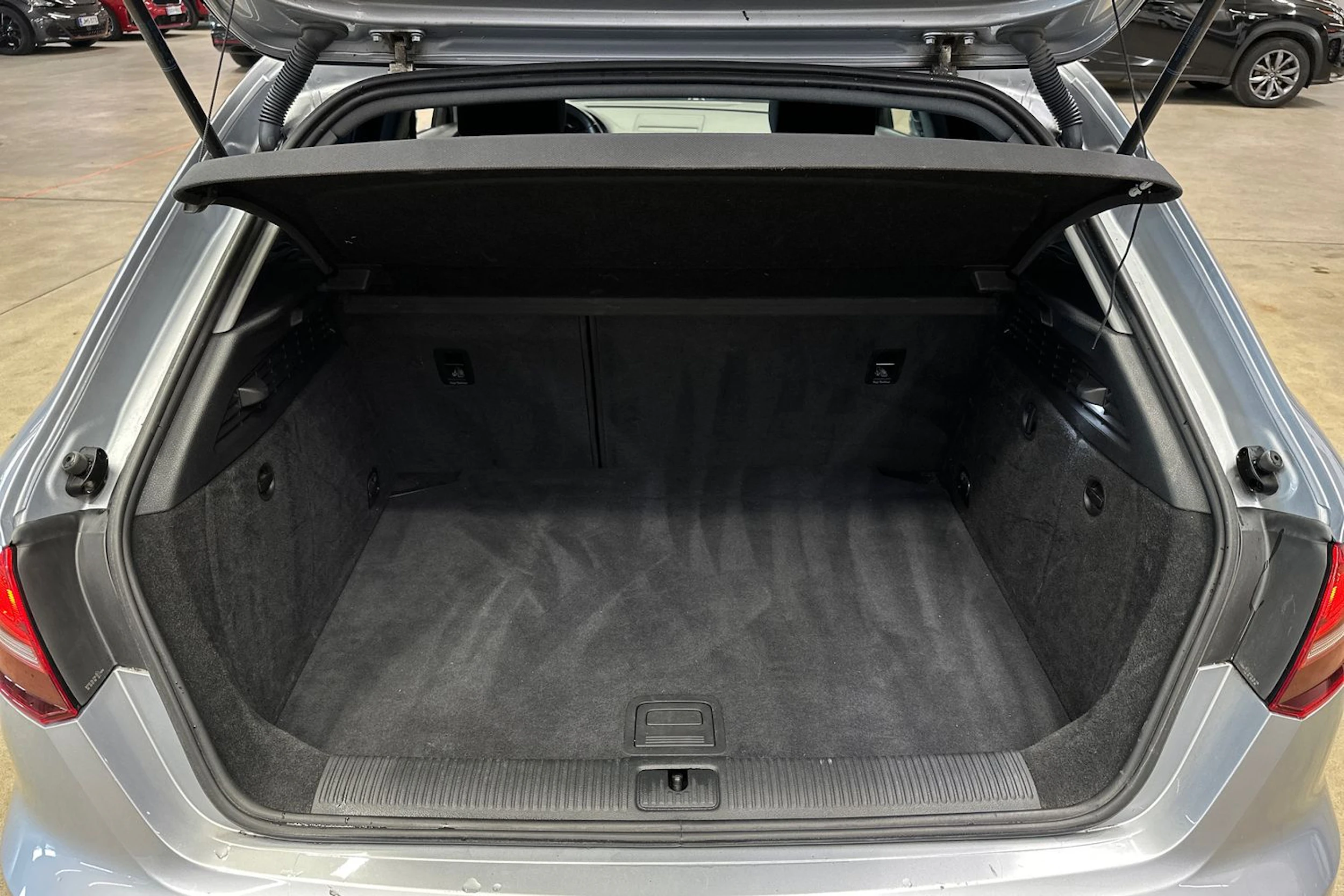 hopea Audi A3 2017 kuva 22.