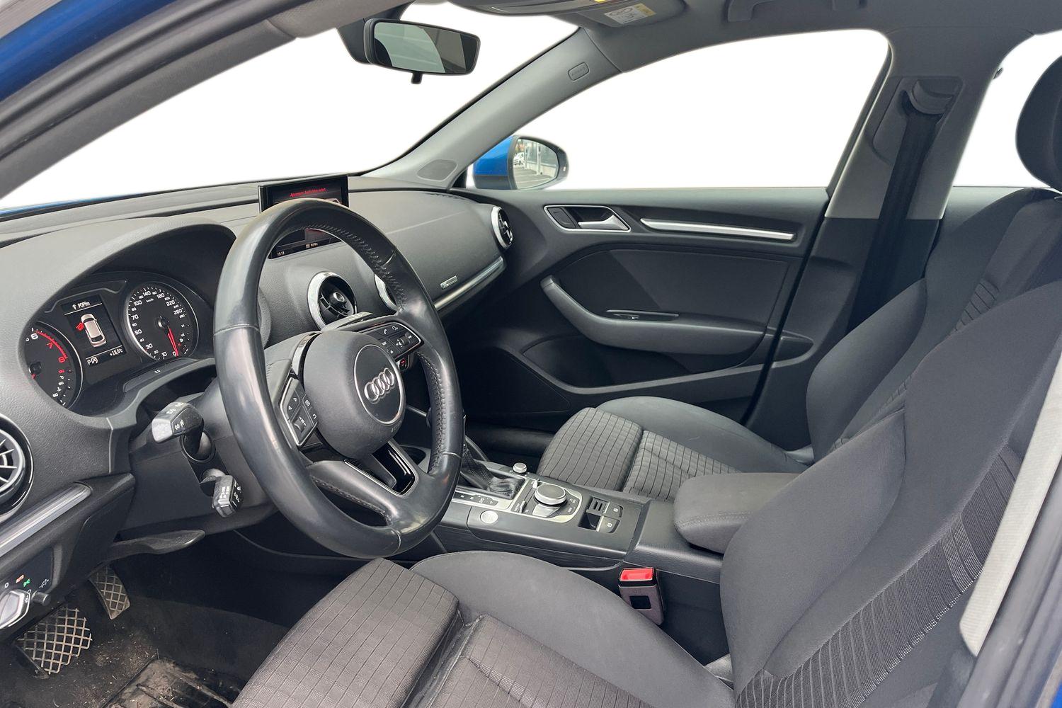 Audi A3 2017, photo 3/3