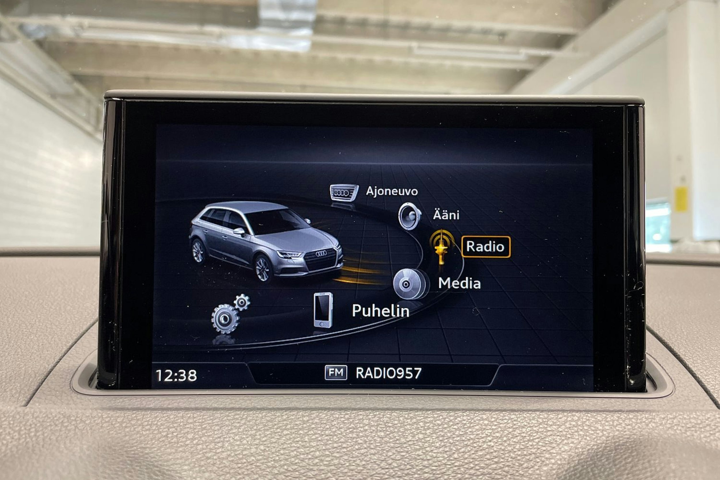 harmaa Audi A3 2017 kuva 19.