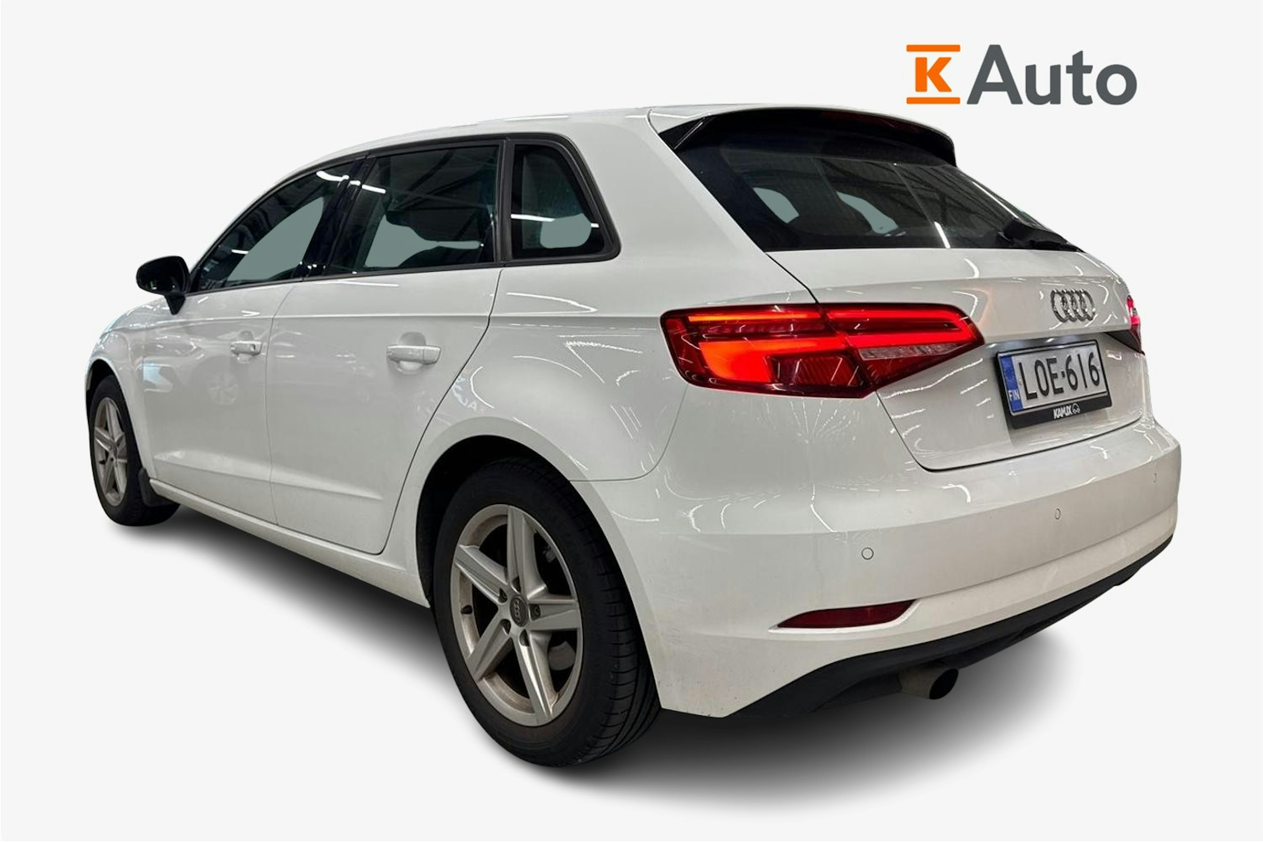 valkoinen Audi A3 2017 kuva 2.
