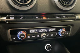 Harmaa Audi A3 2017 kuva 25.