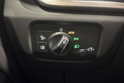 valkoinen Audi A3 2018 kuva 16.