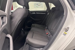 valkoinen Audi A3 2018 kuva 23.