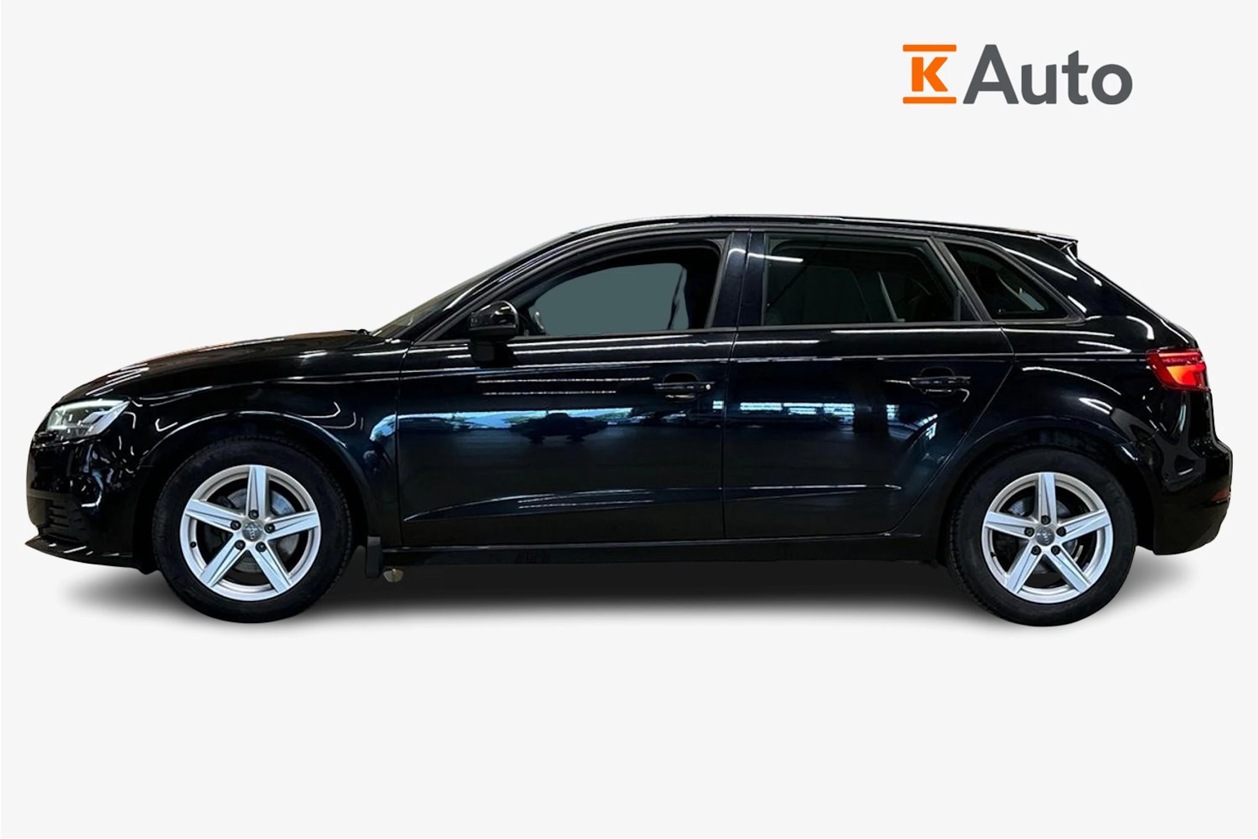 musta Audi A3 2017 kuva 5.