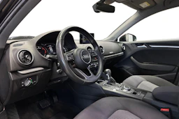 musta Audi A3 2017 kuva 6.