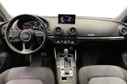 musta Audi A3 2017 kuva 7.