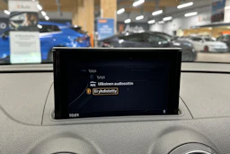 musta Audi A3 2017 kuva 11.