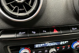 musta Audi A3 2017 kuva 13.