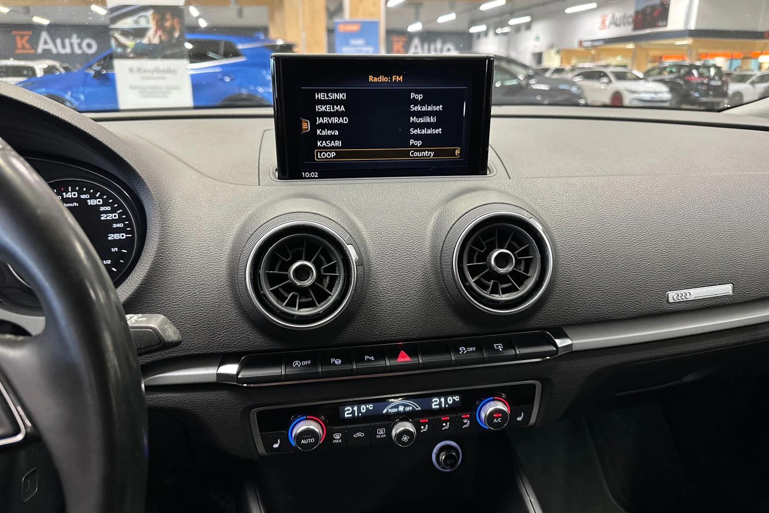 musta Audi A3 2017 kuva 14.