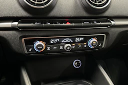 musta Audi A3 2017 kuva 15.