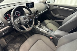 valkoinen Audi A3 2017 kuva 6.