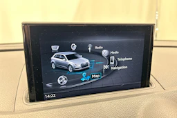 keltainen Audi A3 2017 kuva 22.