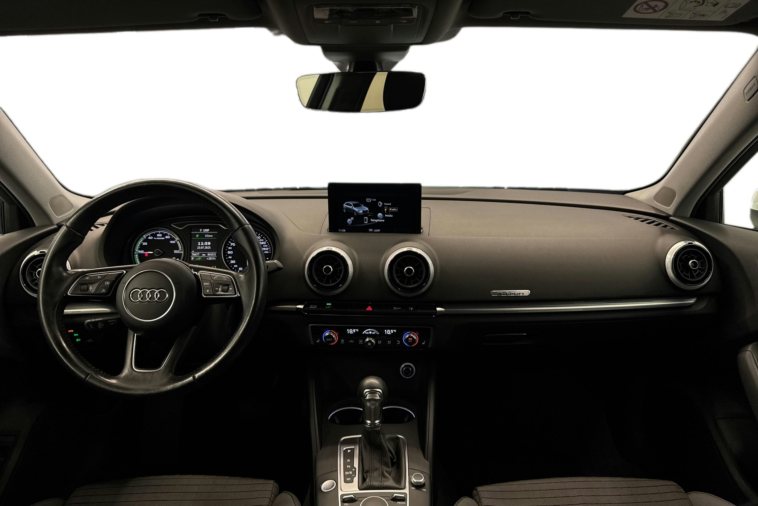 valkoinen Audi A3 2017 kuva 9.
