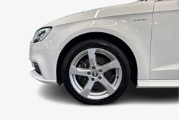 valkoinen Audi A3 2017 kuva 11.