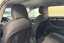 valkoinen Audi A3 2017 kuva 14.