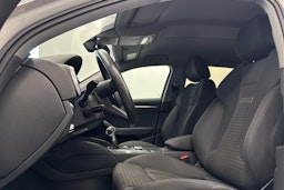 valkoinen Audi A3 2017 kuva 15.