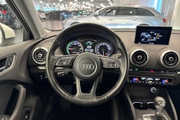 valkoinen Audi A3 2017 kuva 18.