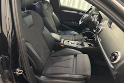 musta Audi A3 2017 kuva 15.