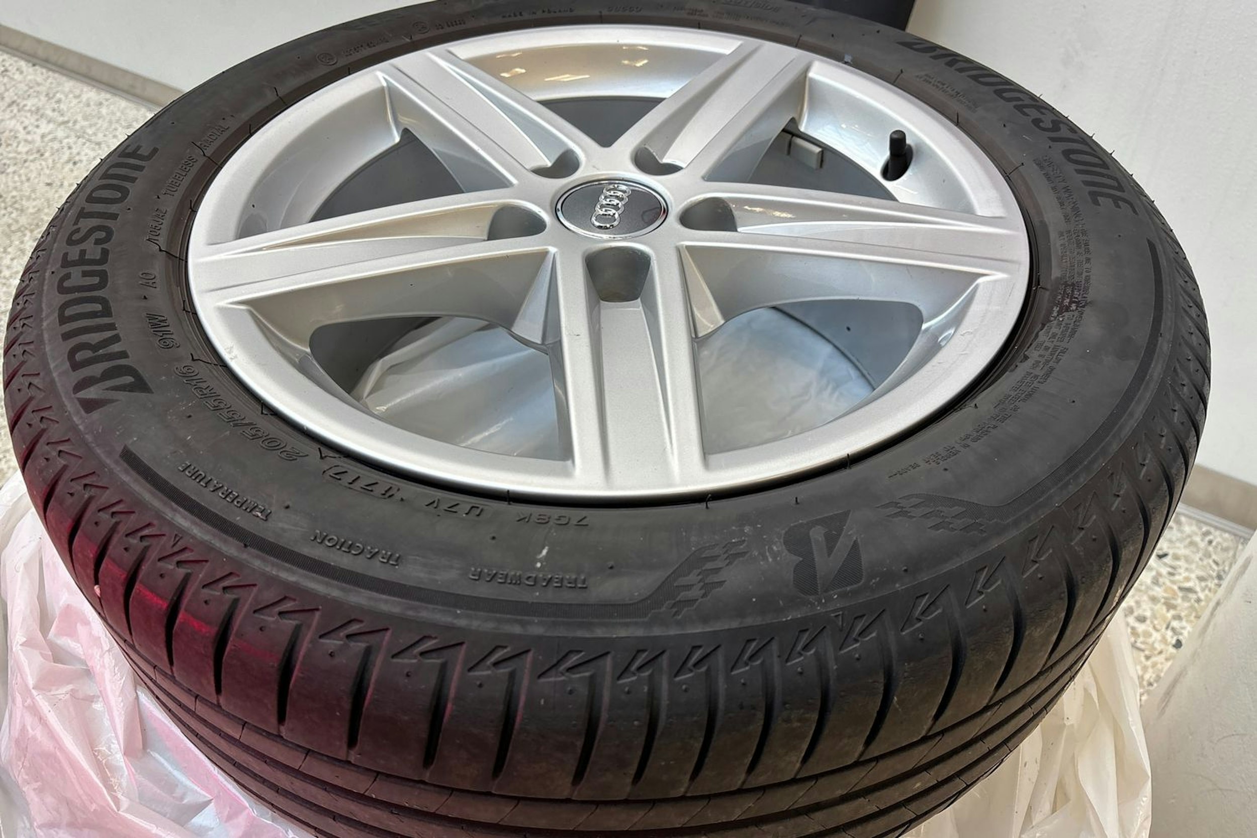 harmaa Audi A3 2017 kuva 11.