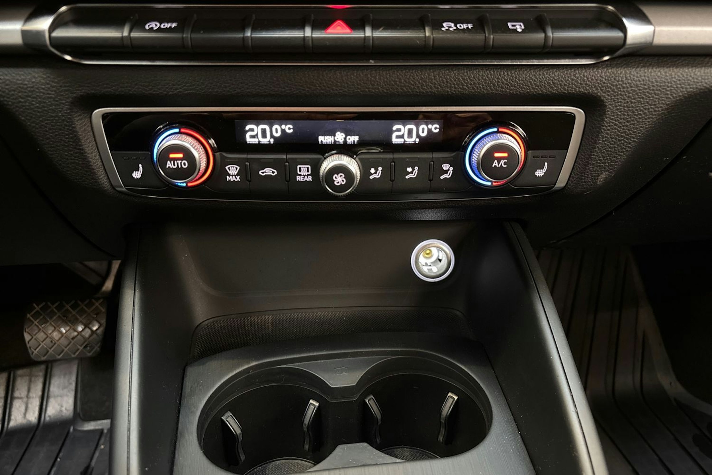 harmaa Audi A3 2017 kuva 18.