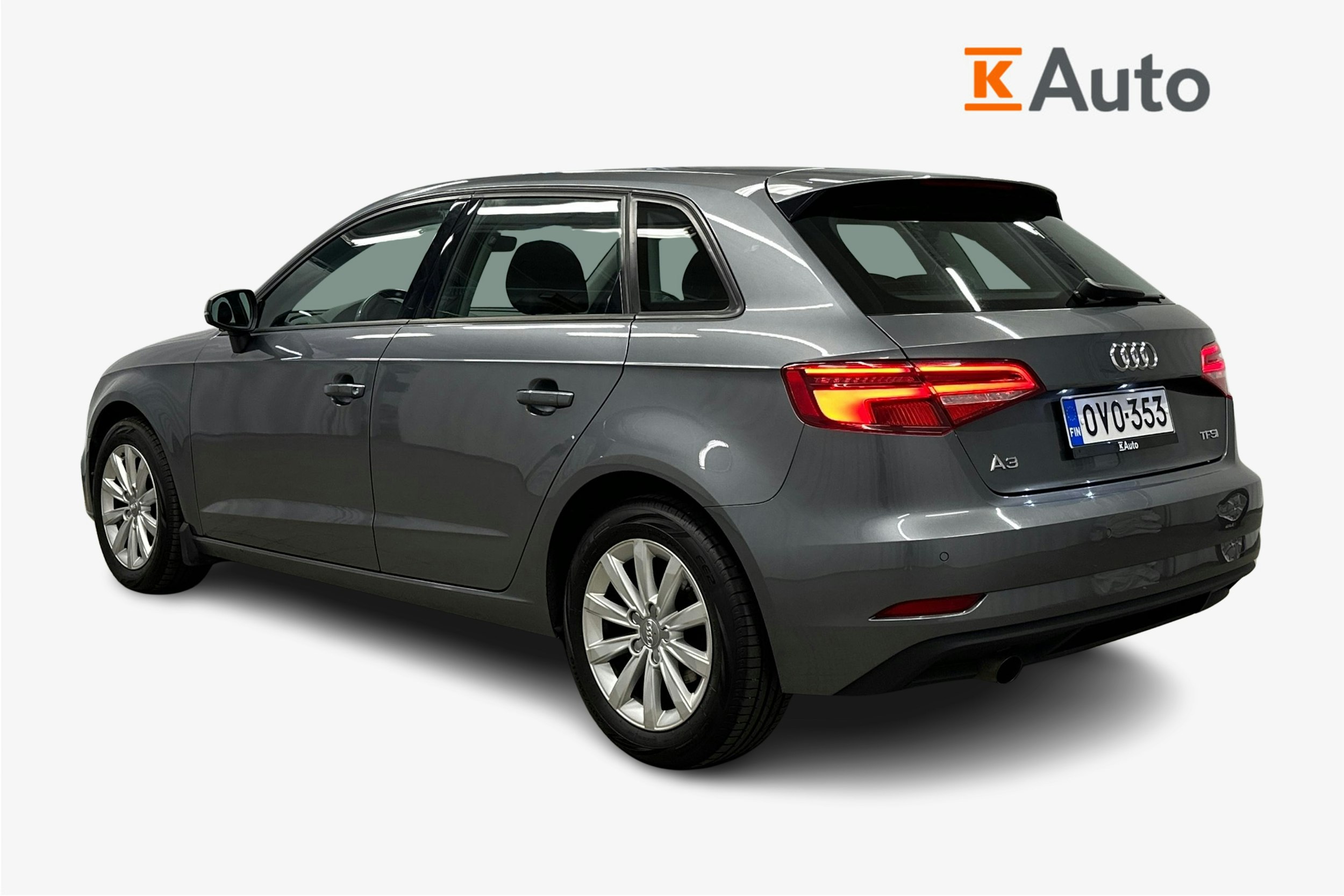 harmaa Audi A3 2017 kuva 2.