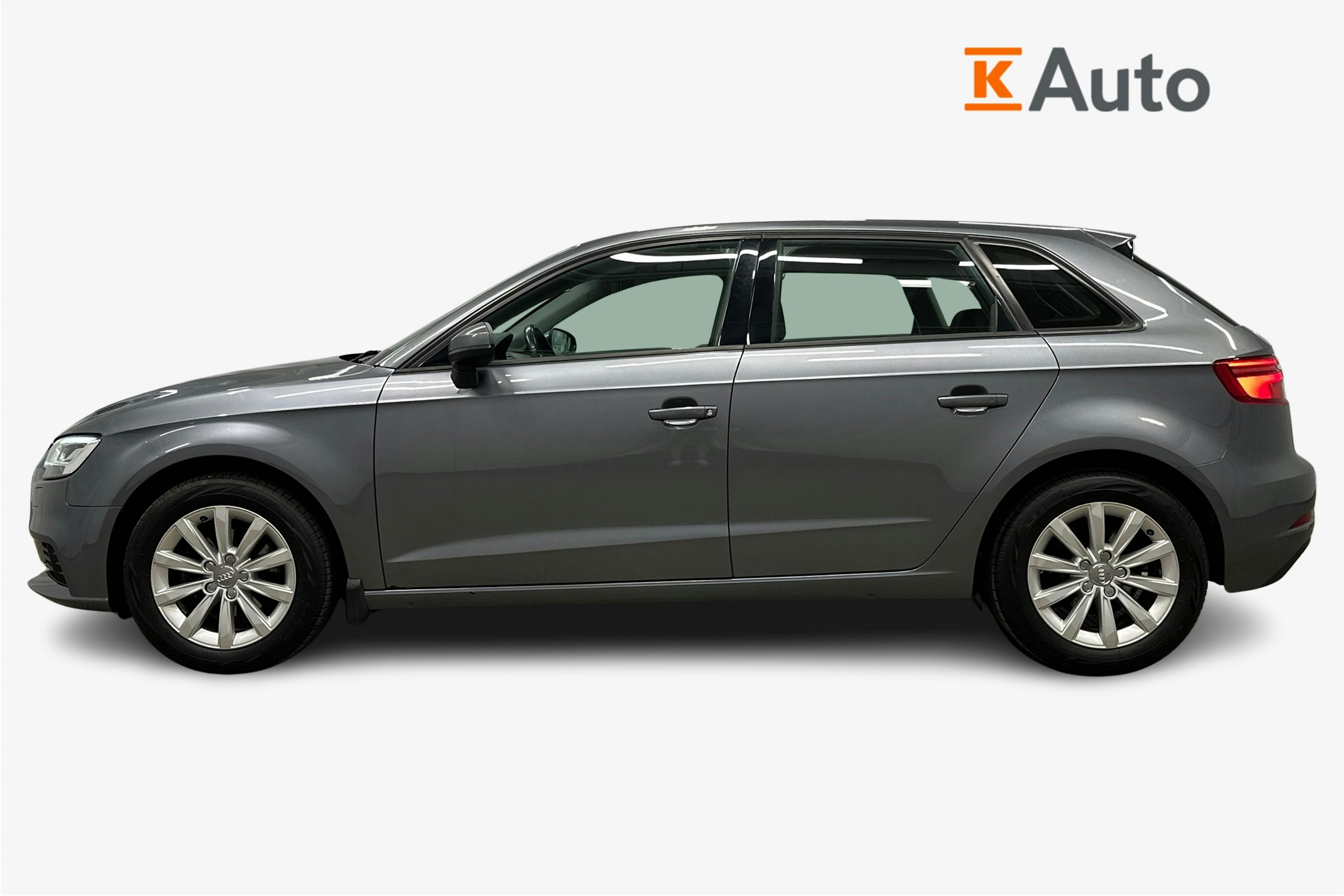 harmaa Audi A3 2017 kuva 6.