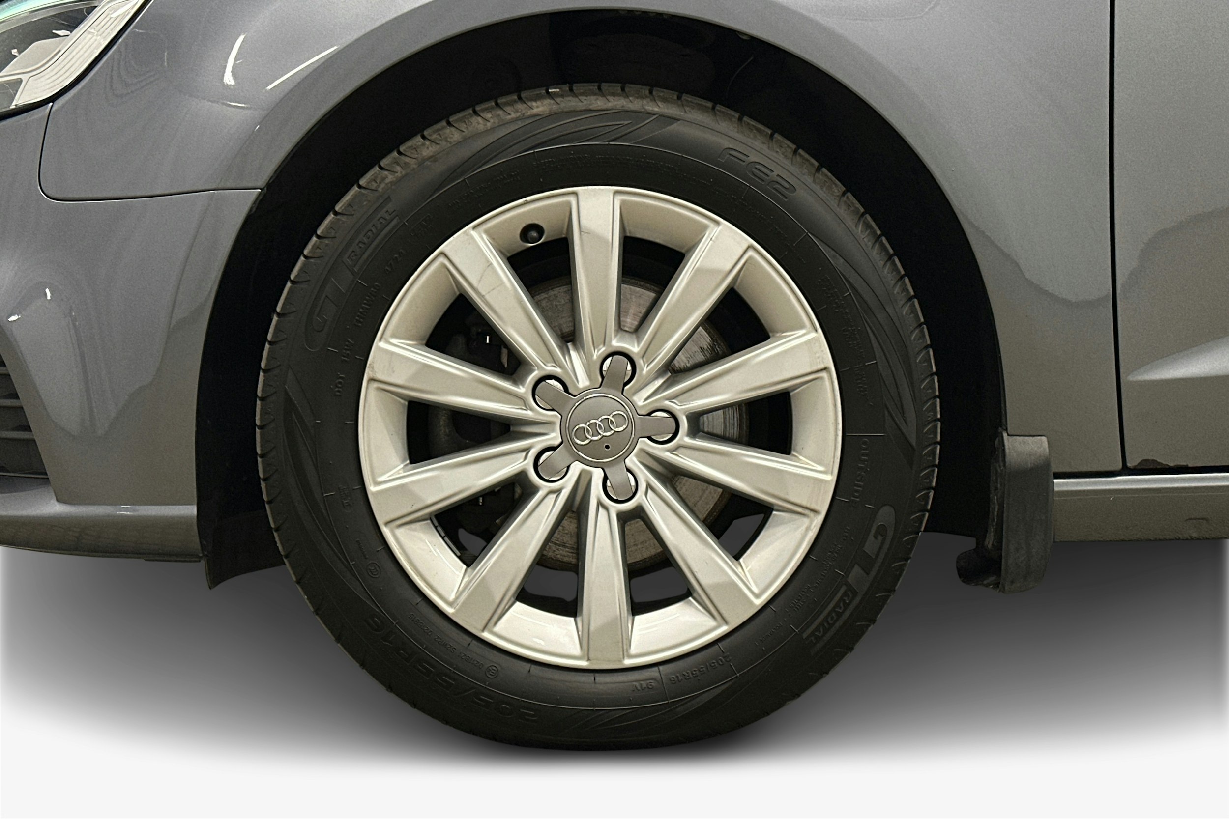 harmaa Audi A3 2017 kuva 11.