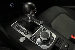harmaa Audi A3 2017 kuva 15.