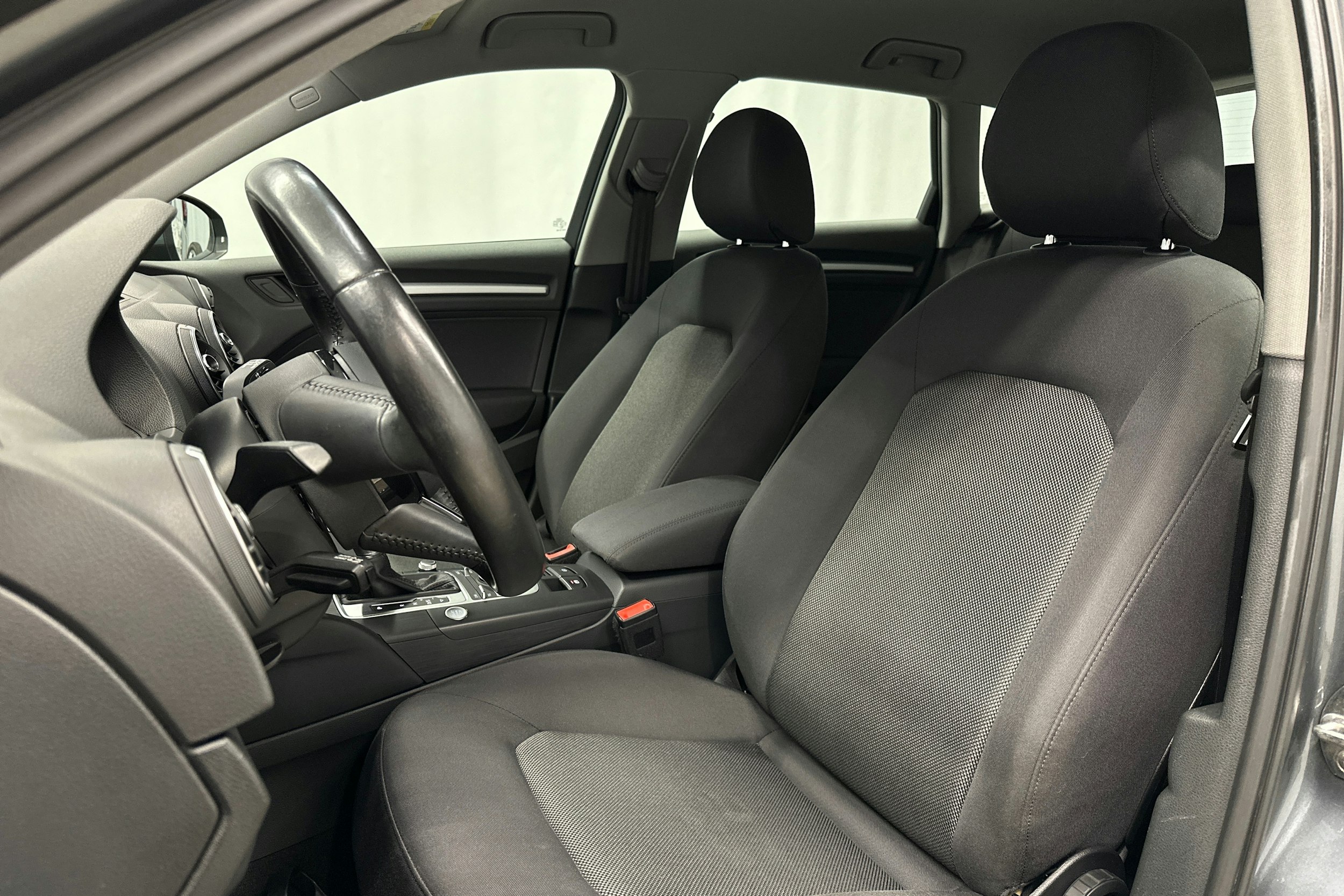 harmaa Audi A3 2017 kuva 16.
