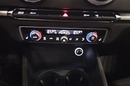 valkoinen Audi A3 2017 kuva 18.