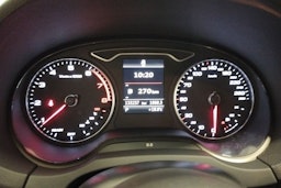 valkoinen Audi A3 2017 kuva 21.