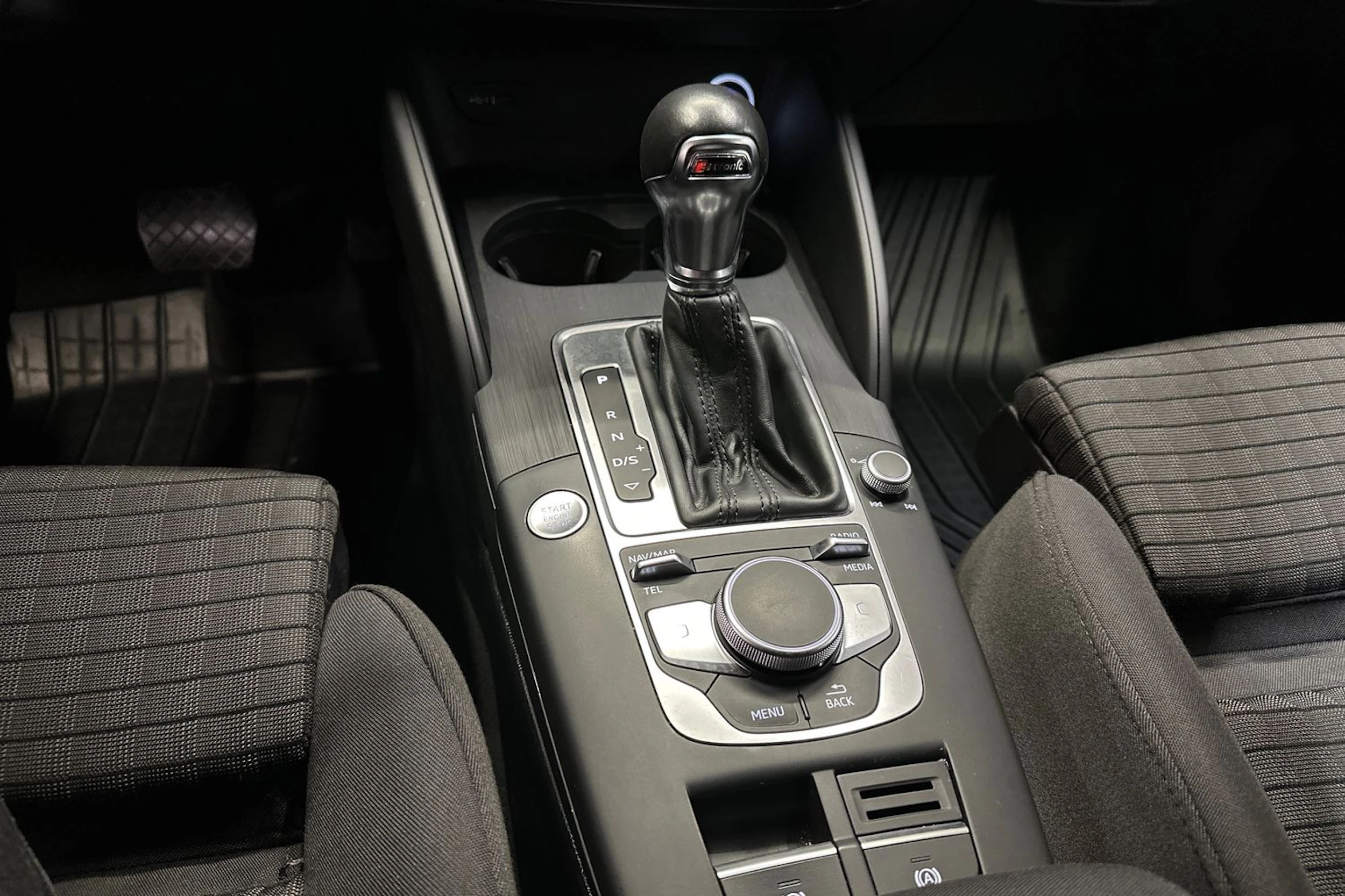 musta Audi A3 2017 kuva 17.