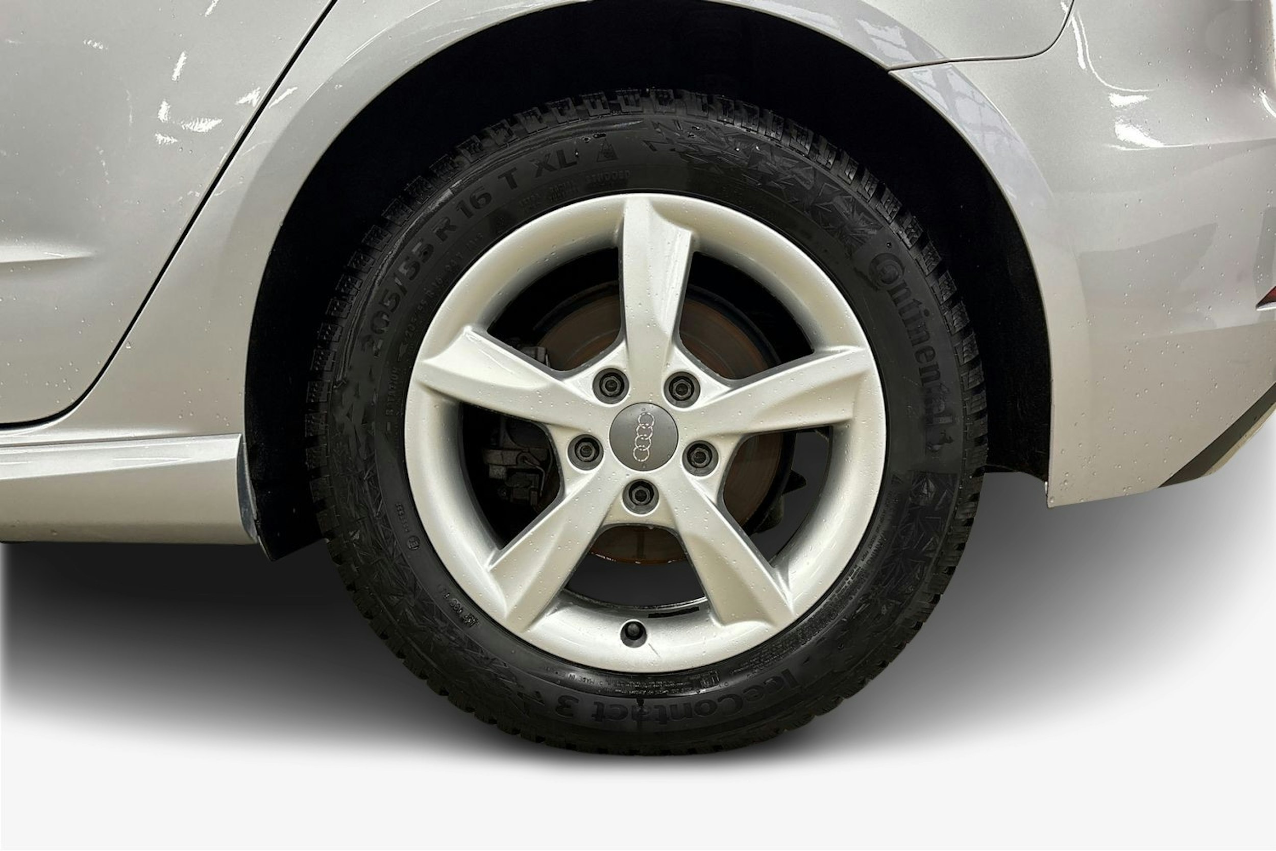 Harmaa Audi A3 2017 kuva 9.