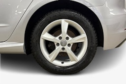 Harmaa Audi A3 2017 kuva 9.