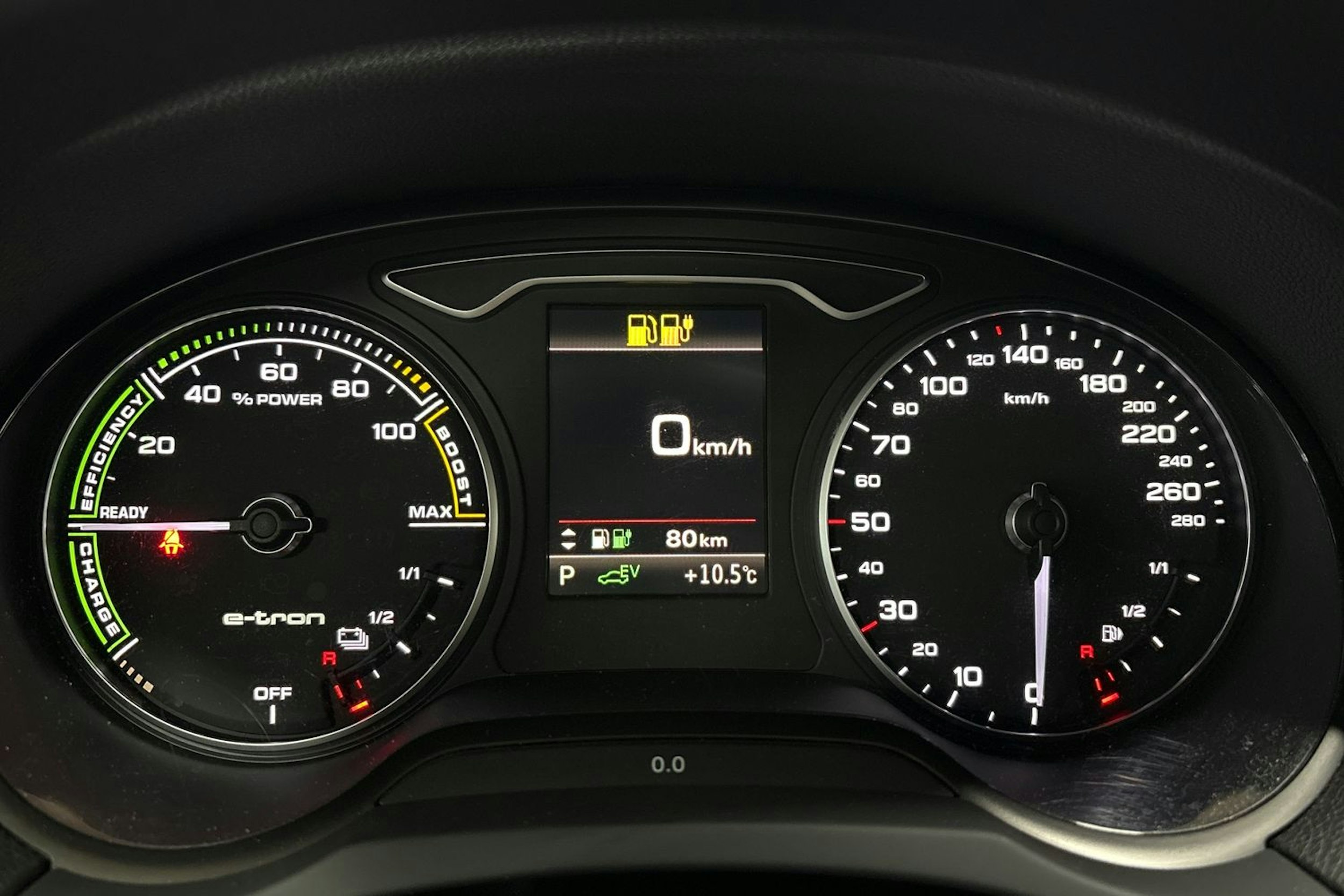 Harmaa Audi A3 2017 kuva 12.