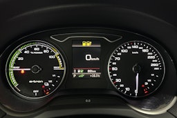 Harmaa Audi A3 2017 kuva 12.