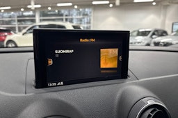 Harmaa Audi A3 2017 kuva 13.